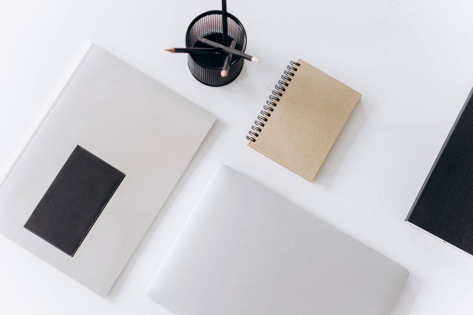 Notizbuch mit Wochenplan der Kohorte
